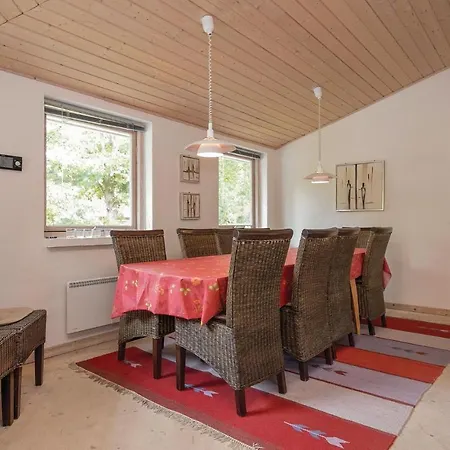 Casa vacanze Five-bedroom Holiday In Hadsund