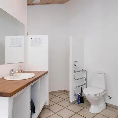 Casa vacanze Five-bedroom Holiday In