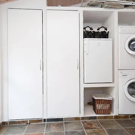 Five-bedroom Holiday In