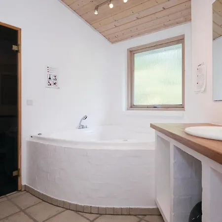 Five-bedroom Holiday In *
